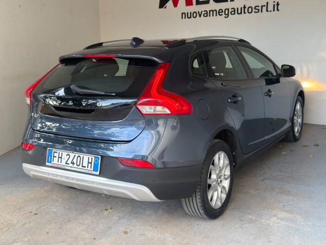 VOLVO V40 CROSS COUNTRY D2 GEARTRONIC - foto 5