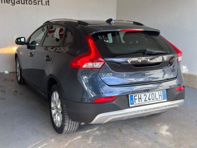 VOLVO V40 CROSS COUNTRY D2 GEARTRONIC - foto 7