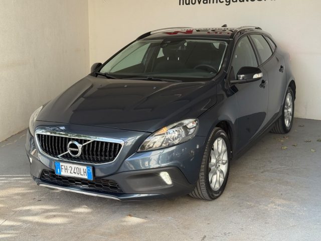 VOLVO V40 CROSS COUNTRY D2 GEARTRONIC - foto 2