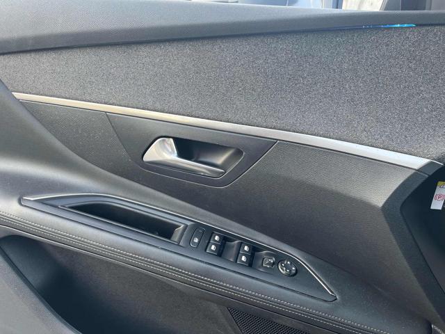 PEUGEOT 3008 PURETECH TURBO 130 S&S EAT8 ALLU - foto 7