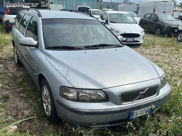 VOLVO V70 V70 II 2000 2.4 D5 OPTIMA TG. CE - foto 2