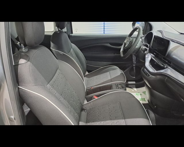FIAT 500E 42 KWH 120CV - foto 19