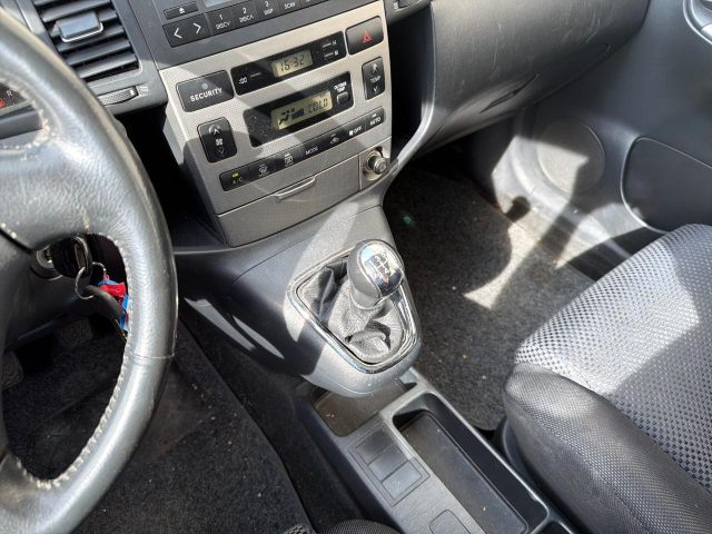 TOYOTA COROLLA VERSO 1.8 16V - foto 11