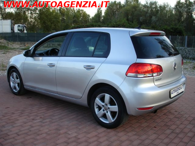 VOLKSWAGEN GOLF 1.6 TDI DPF 5P. COMFORTLINE - foto 5