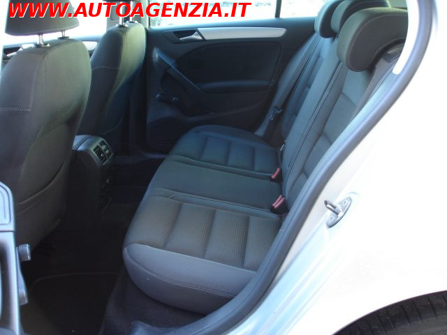 VOLKSWAGEN GOLF 1.6 TDI DPF 5P. COMFORTLINE - foto 10