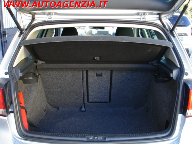 VOLKSWAGEN GOLF 1.6 TDI DPF 5P. COMFORTLINE - foto 15