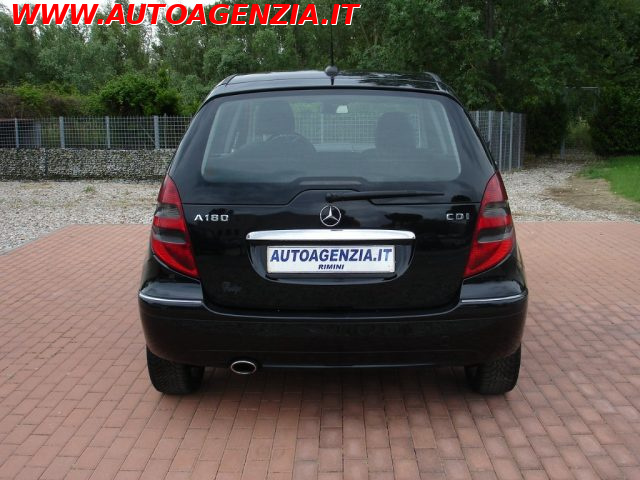 MERCEDES-BENZ A 180 CDI AVANTGARDE - foto 7