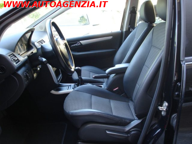 MERCEDES-BENZ A 180 CDI AVANTGARDE - foto 13