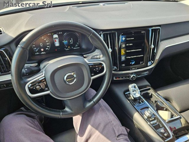 VOLVO V60 V60 II  2.0 T6 PHEV INSCRIPTION  - foto 13