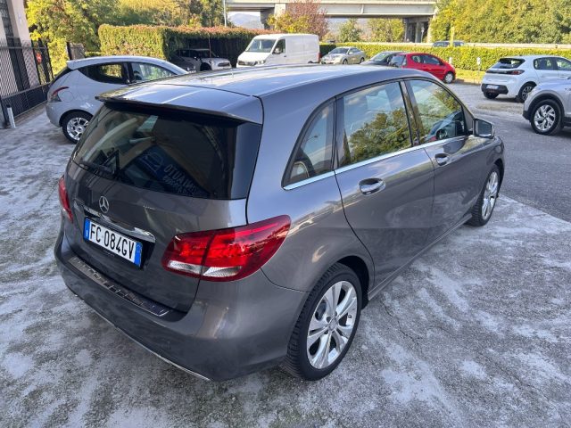 MERCEDES-BENZ B 180 D SPORT - foto 3