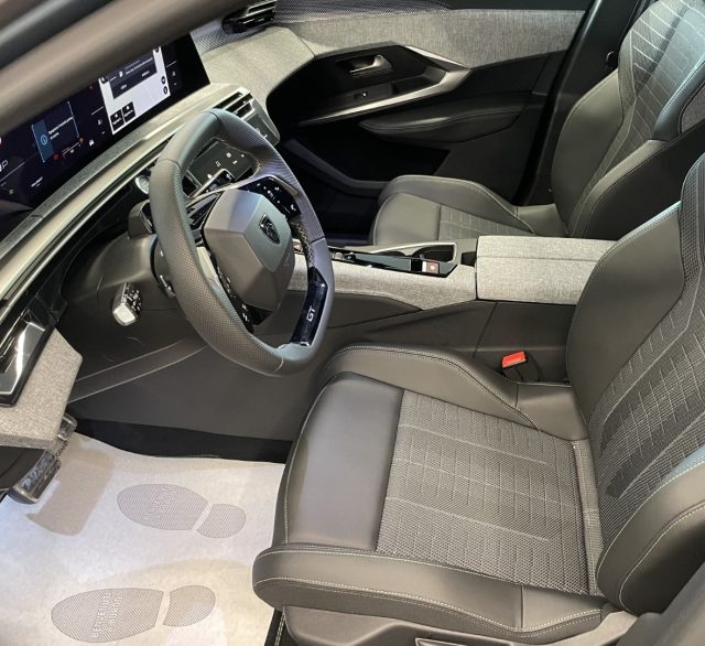 PEUGEOT 3008 1.2 HYBRID 145 E-DCS6 GT KM0 MY2 - foto 2