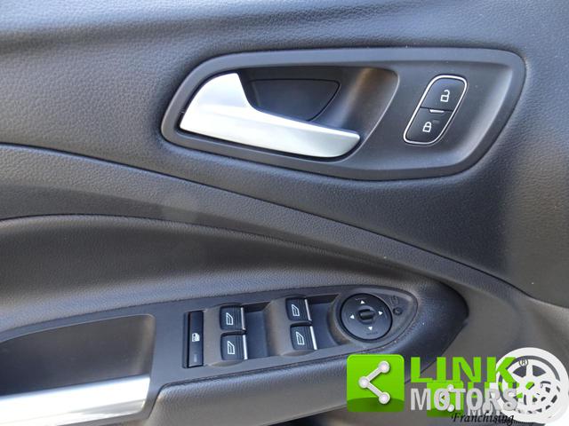 FORD KUGA TDCI POWERSHIFT EDITION - foto 31