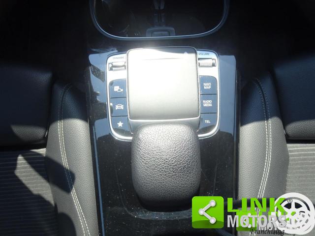 MERCEDES-BENZ A 180 SPORT - foto 32