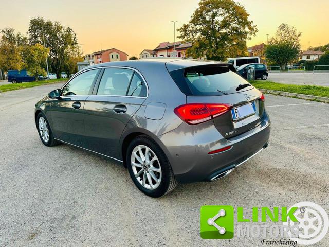 MERCEDES-BENZ A 180 SPORT - foto 4
