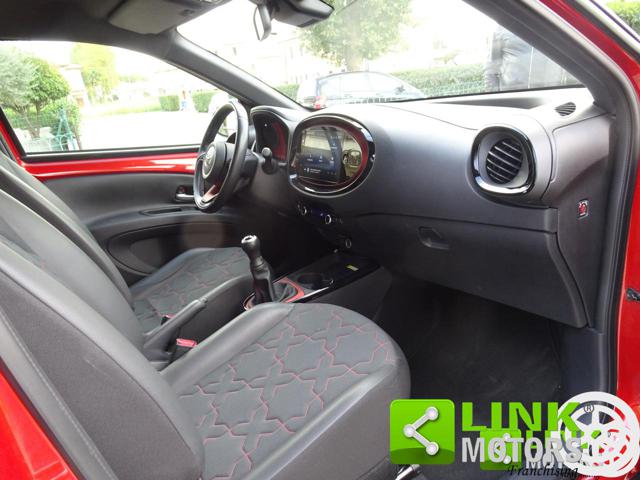 TOYOTA AYGO X LONGE FIRST EDITION - foto 28