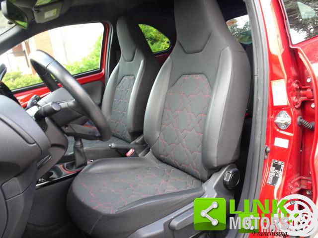 TOYOTA AYGO X LONGE FIRST EDITION - foto 24