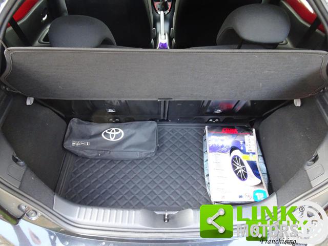 TOYOTA AYGO X LONGE FIRST EDITION - foto 31