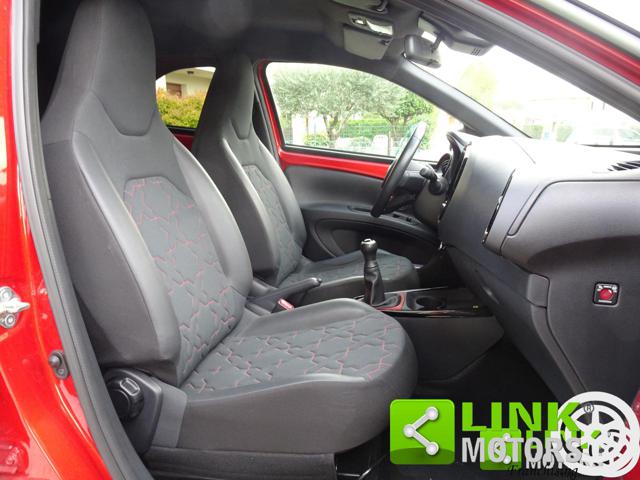 TOYOTA AYGO X LONGE FIRST EDITION - foto 15
