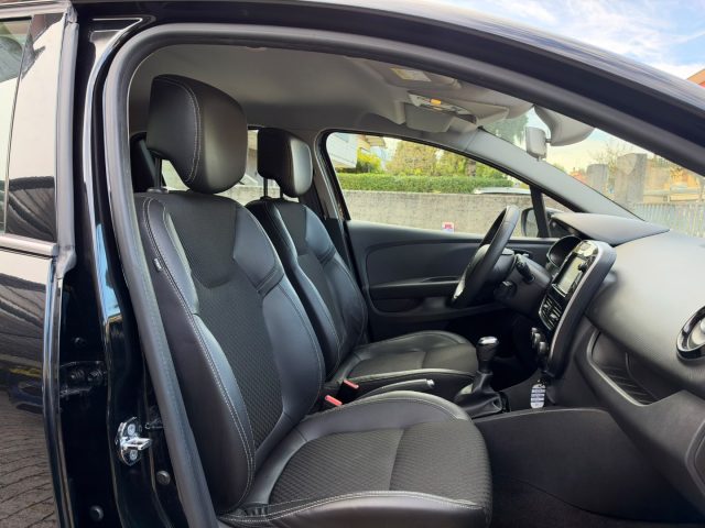 RENAULT CLIO DCI 8V 75 CV 5 PORTE MOSCHINO IN - foto 14
