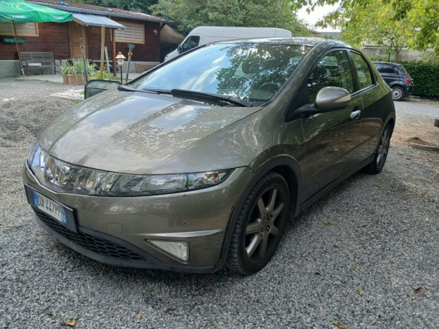 HONDA CIVIC 1.8 I-VTEC 5P. SPORT - foto 4