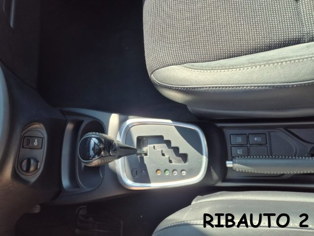 TOYOTA YARIS 1.5 HYBRID 5 PORTE STYLE - foto 30