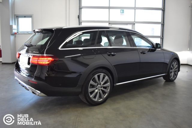 MERCEDES-BENZ E 220 D S.W. 4MATIC AUTO BUSINESS SPOR - foto 4