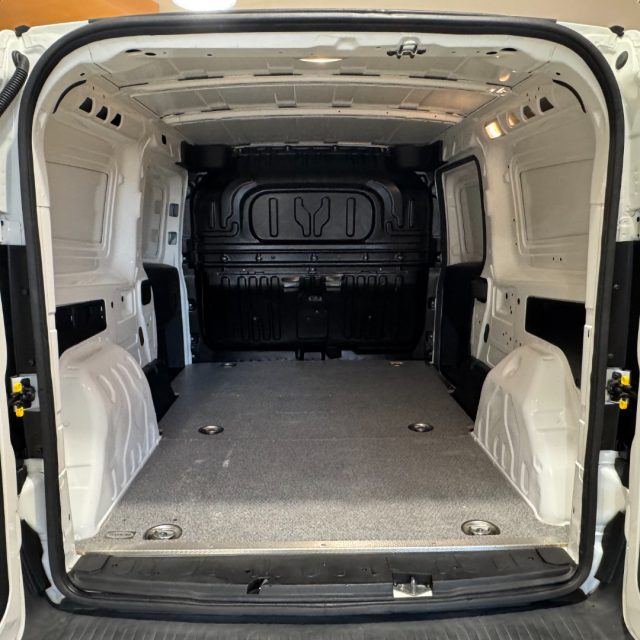 FIAT DOBLO 1.6 MJET 105CV S.&S. PL-TN CARGO - foto 12