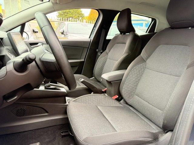 RENAULT CLIO FULL HYBRID E-TECH 140 CV 5 PORT - foto 9