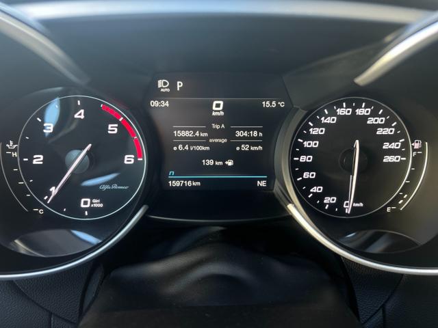 ALFA ROMEO GIULIA 2.2 TURBODIESEL 160 CV AT8 BUSIN - foto 9