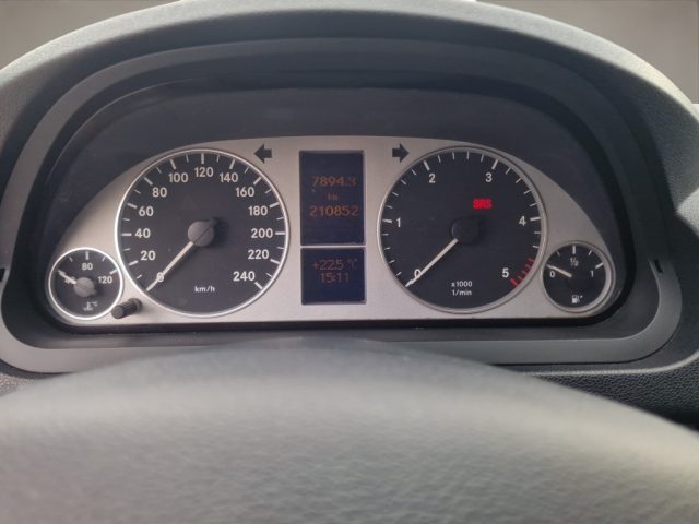 MERCEDES-BENZ B 180 CDI SPORT - foto 11