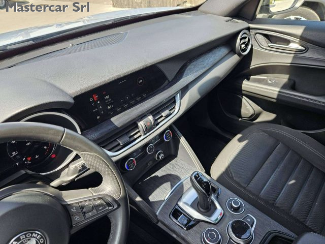 ALFA ROMEO STELVIO STELVIO MY23 2.2 TD SUPER Q4 210 - foto 14