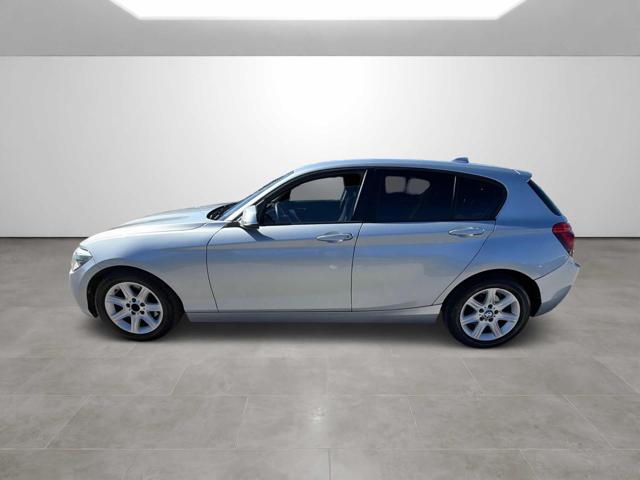 BMW 120 D 5P. UNIQUE - foto 7