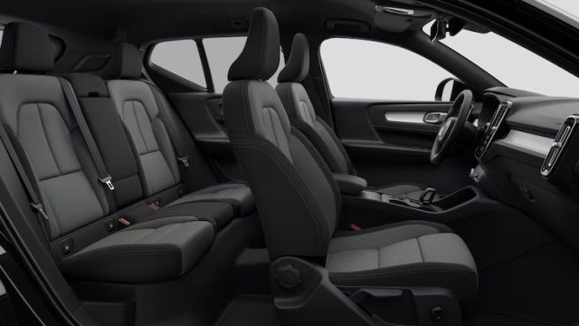 VOLVO XC40 CORE B3 AUTO - foto 12