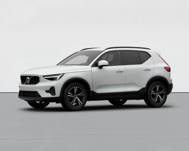VOLVO XC40 CORE B3 AUTO