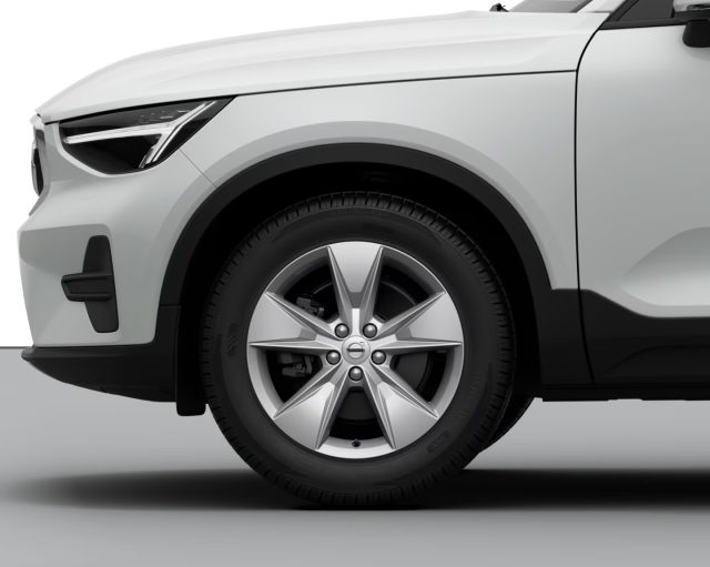 VOLVO XC40 CORE B3 AUTO - foto 8