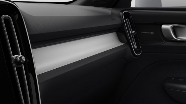 VOLVO XC40 CORE B3 AUTO - foto 12
