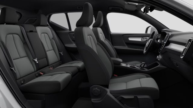 VOLVO XC40 CORE B3 AUTO - foto 14