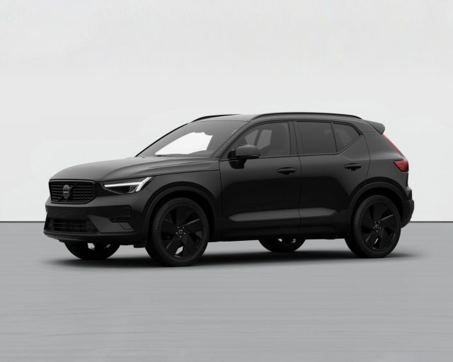 VOLVO XC40 PLUS BLACK EDITION B3 AUTO