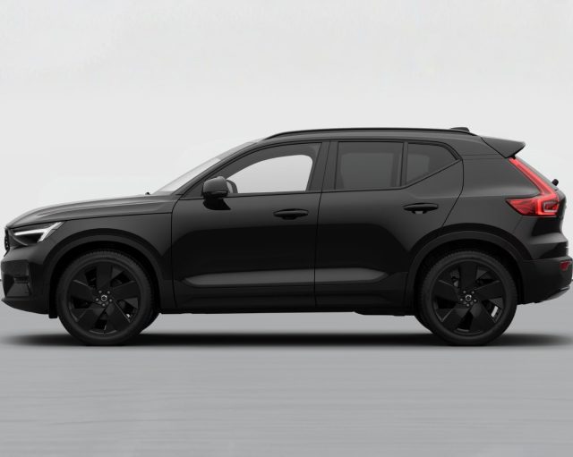 VOLVO XC40 PLUS BLACK EDITION B3 AUTO - foto 2