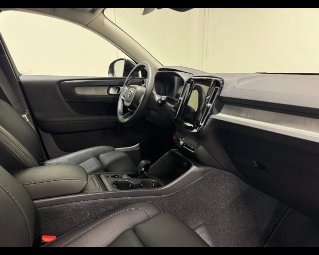 VOLVO XC40 B3 CORE AUTO - foto 4
