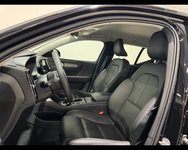VOLVO XC40 B3 CORE AUTO - foto 8