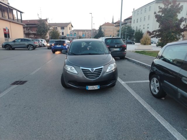LANCIA Ypsilon Argento pastello