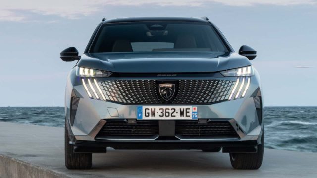 PEUGEOT 5008 PLUG-IN HYBRID 195 E-DCS7 GT EXC - foto 4