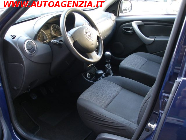 DACIA DUSTER 1.5 DCI 90CV 4X4 X TUTTO E X TUT - foto 11