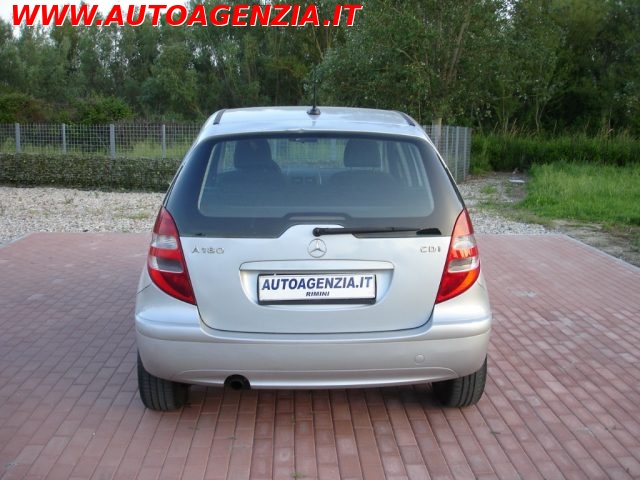 MERCEDES-BENZ A 180 CDI ELEGANCE - foto 3