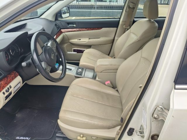 SUBARU OUTBACK 3.6R EXCLUSIVE - foto 7