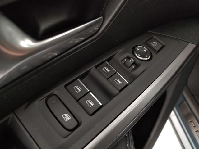 PEUGEOT 3008 HYBRID 135 E-DCS6 GT - foto 21