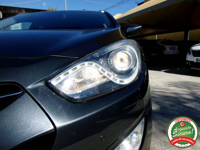 HYUNDAI I40 WAGON 1.7 CRDI 136CV STYLE - foto 34
