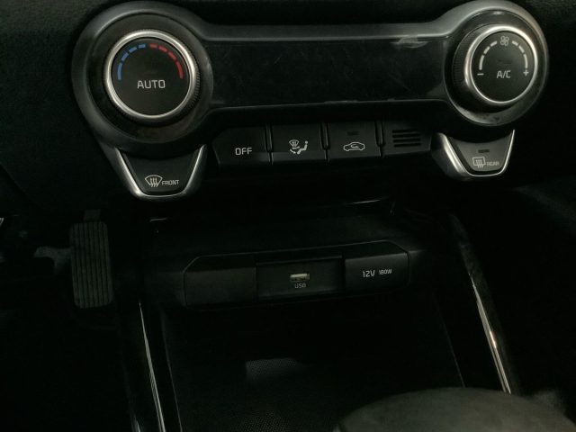 KIA STONIC 1.0 T-GDI 120 CV MHEV DCT BLACK  - foto 25