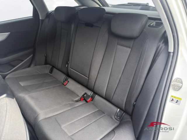 AUDI A4 2.0 TDI 150 CV S TRONIC BUSINESS - foto 10